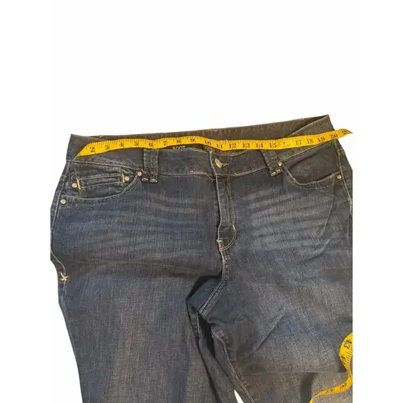Lane Bryant Distinctly Boot Jeans - Size 18 - Picture 10 of 10